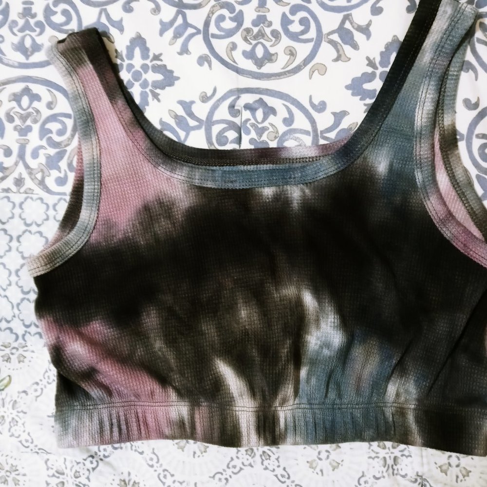 Timing Multicolor Tie-Dye Crop Top and Shorts 2 pcs M